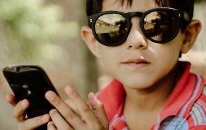 Should Kids Have Cell Phones