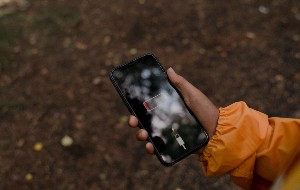 Can a Mobile Phone Battery Track You