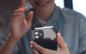 How to Identify Fake Text Messages